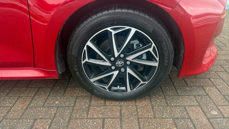 Toyota Yaris 1.5 Hybrid Design 5dr CVT Hybrid Hatchback